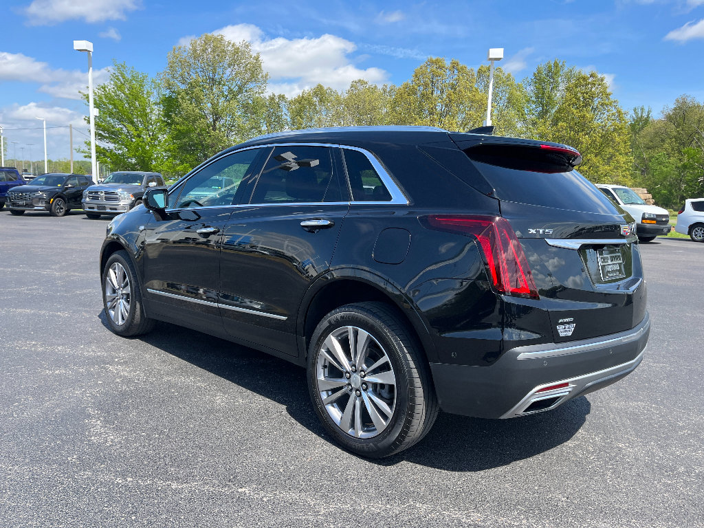 Used 2023 Cadillac XT5 Premium Luxury w/ Platinum Package AWD/4WD image 5