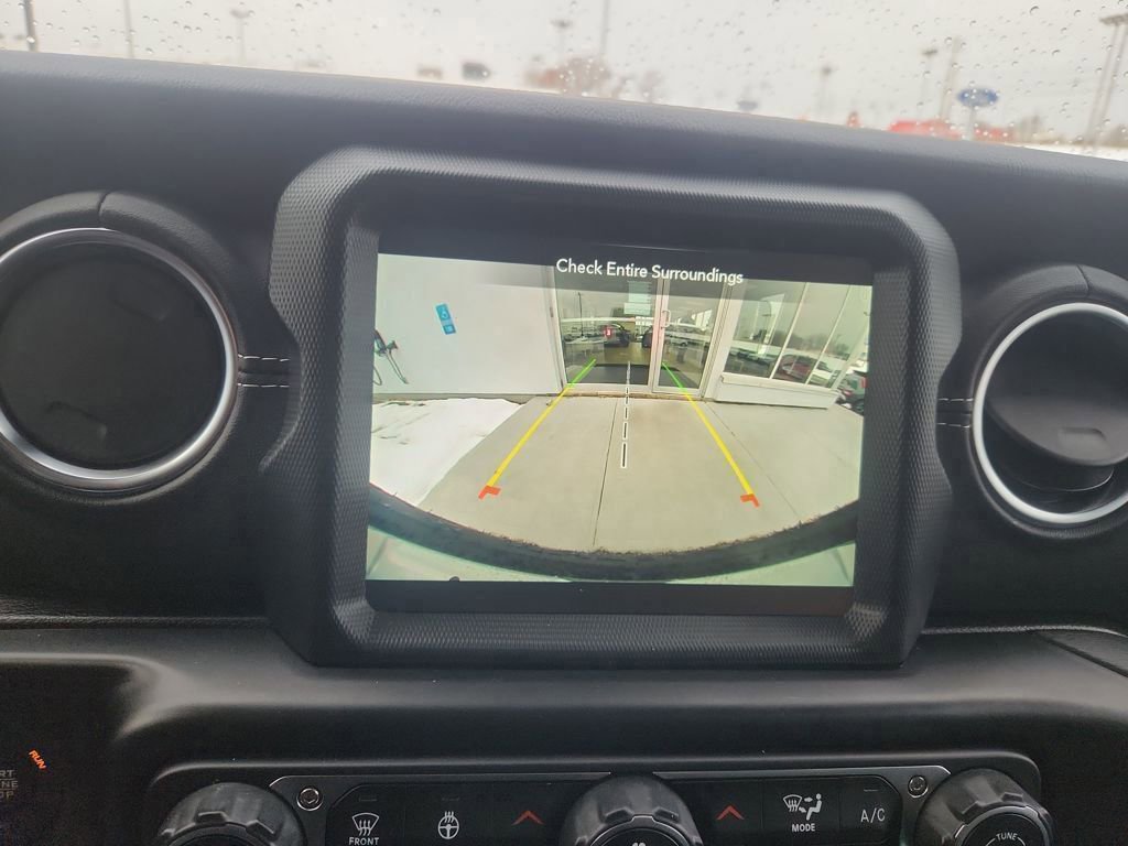 Used 2021 Jeep Wrangler Unlimited Sahara image 17