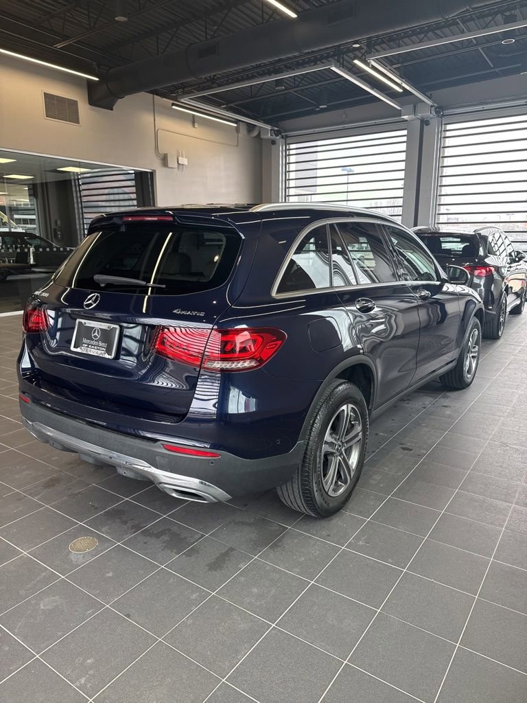 Used 2022 Mercedes-Benz GLC 300 4MATIC image 4