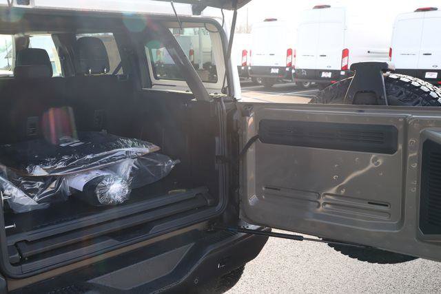 New 2026 Ford Bronco Heritage Edition image 8