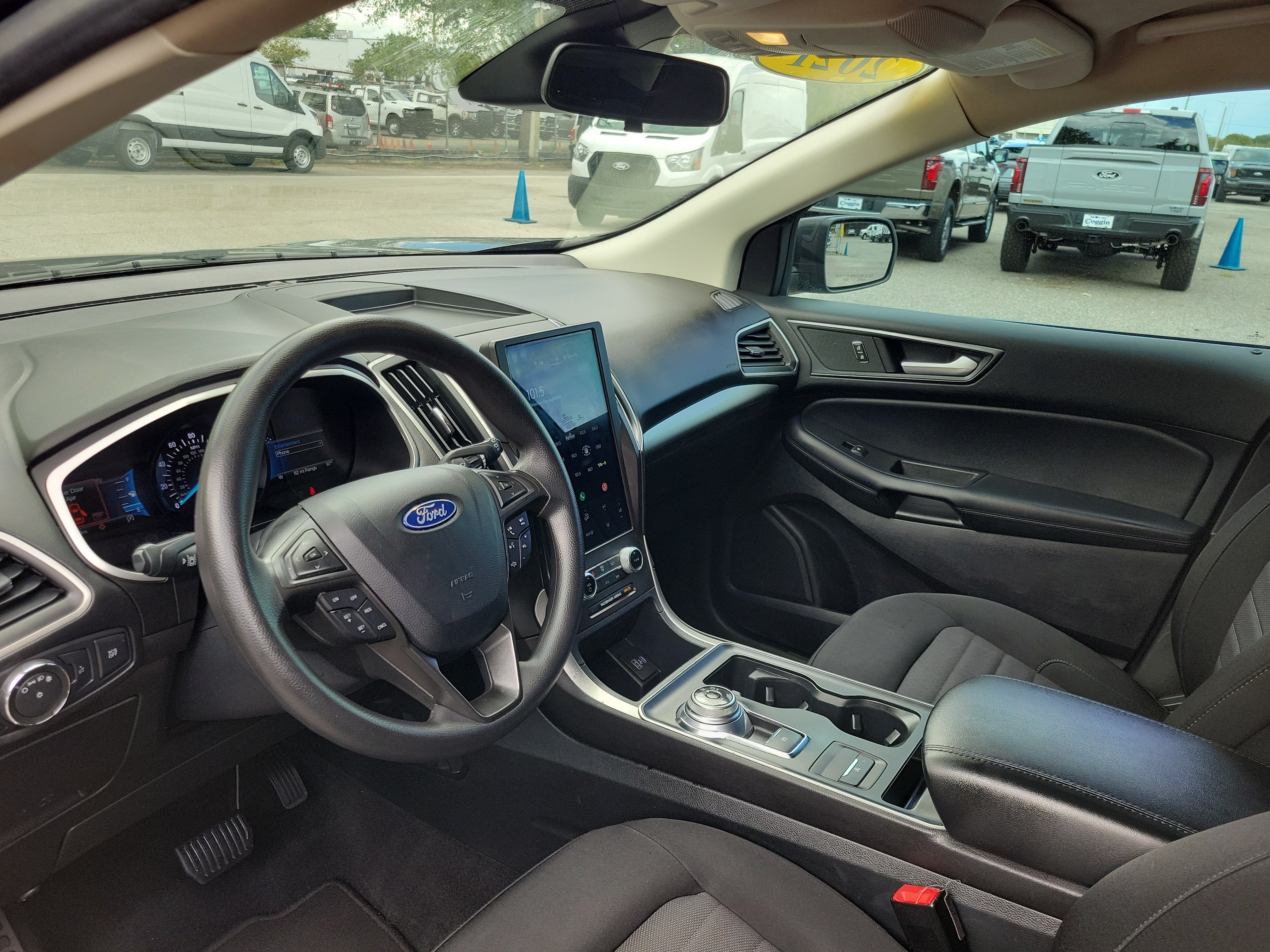 Used 2021 Ford Edge SE FWD image 18