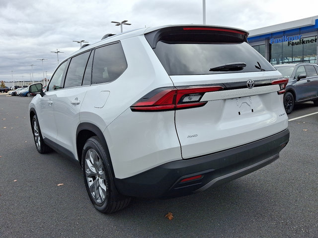 Used 2026 Toyota Grand Highlander Limited image 4