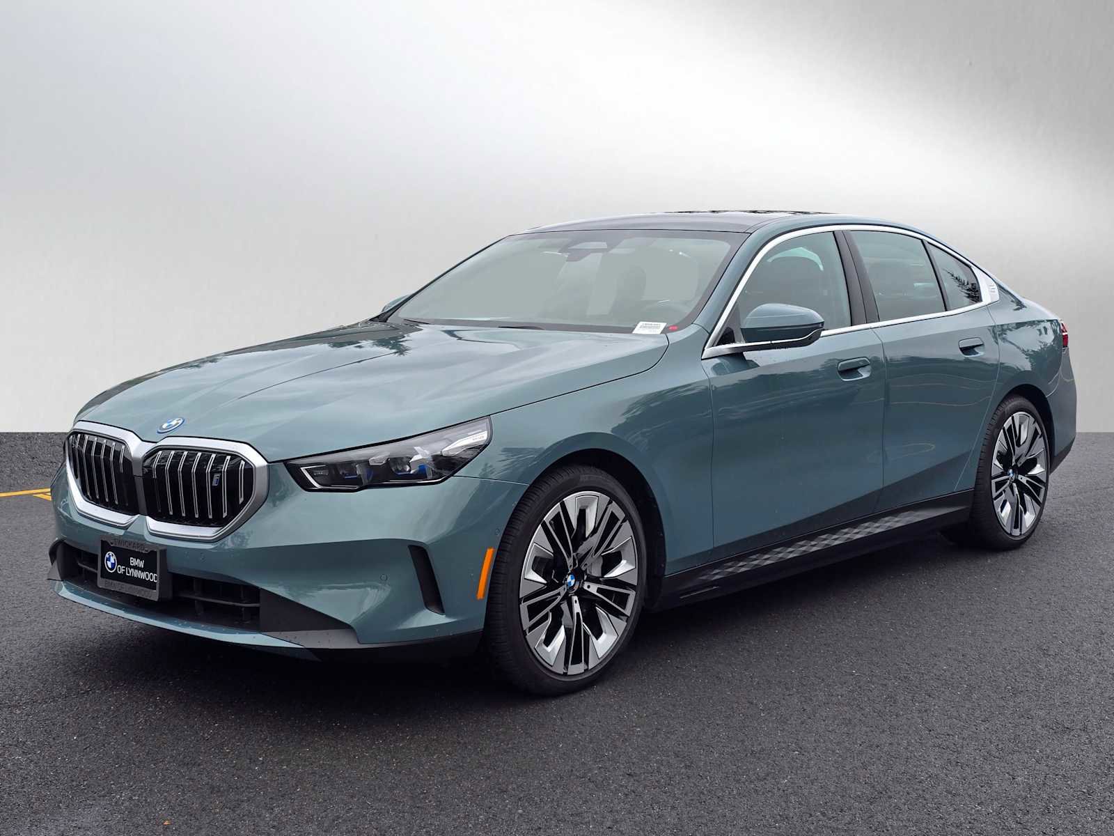 Used 2026 BMW i5 eDrive40 AWD/4WD image 7