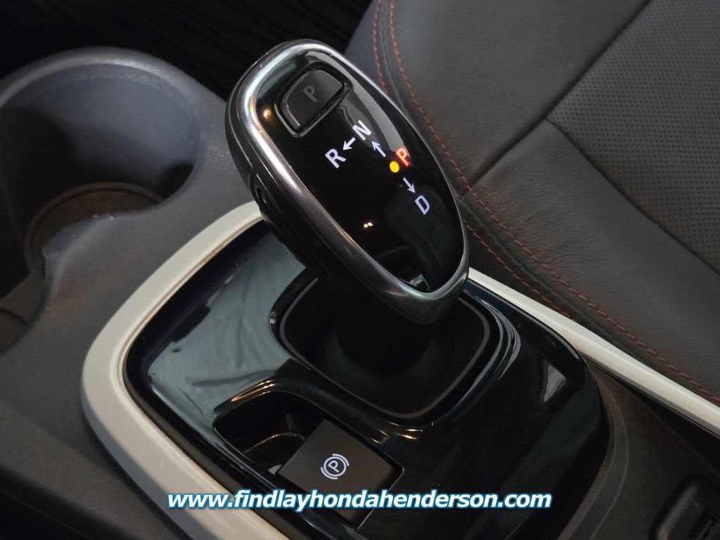 Used 2020 Chevrolet Bolt Premier w/ Infotainment Package FWD image 29