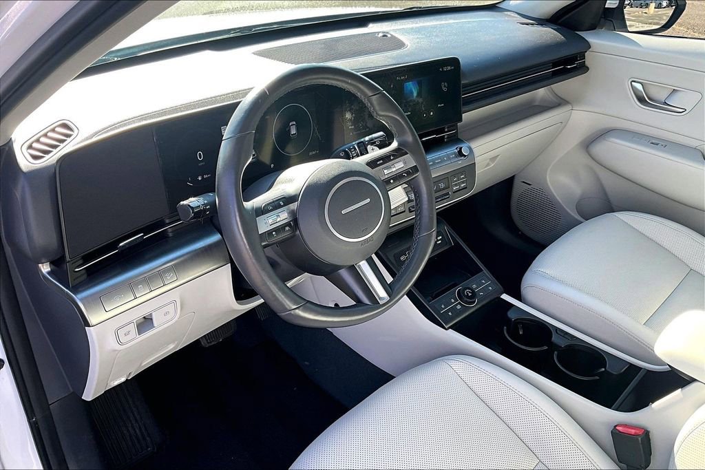 Used 2024 Hyundai Kona Limited image 17