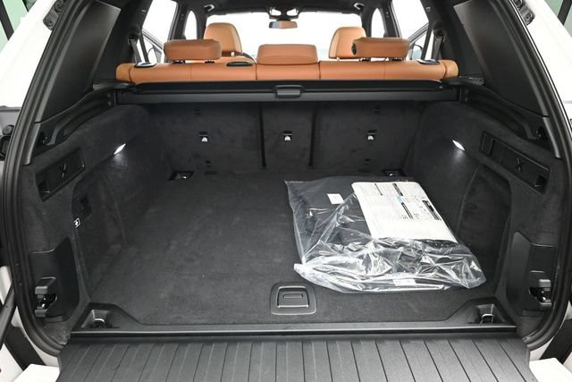 New 2026 BMW X5 M60i AWD/4WD image 23