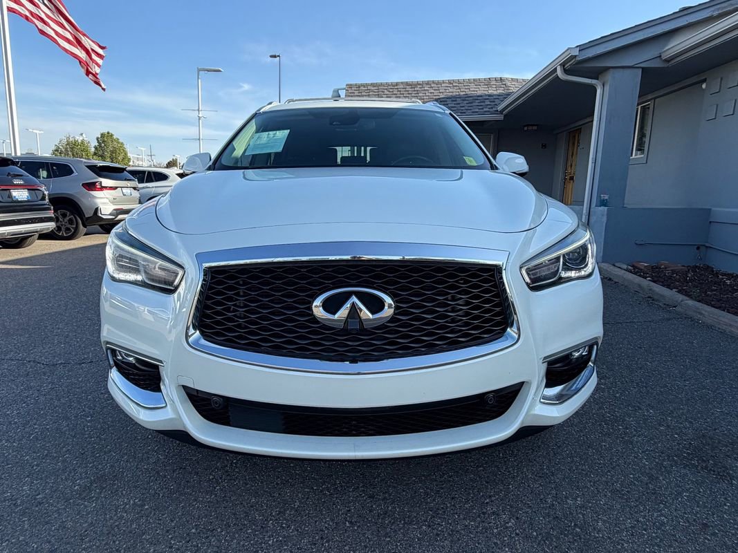 Used 2019 INFINITI QX60 Luxe w/ Sensory Package image 2