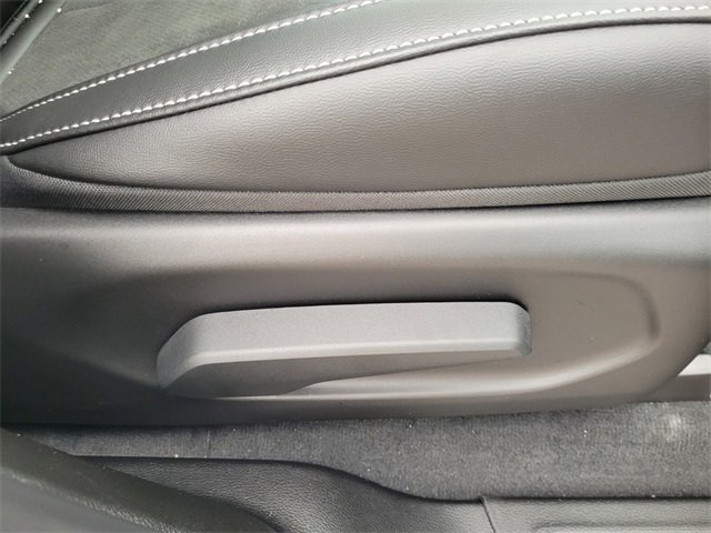 New 2025 Jeep Grand Cherokee Altitude image 16