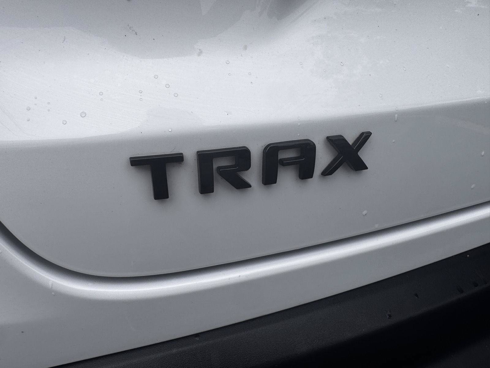 Certified 2024 Chevrolet Trax RS w/ Sunroof Package FWD image 12
