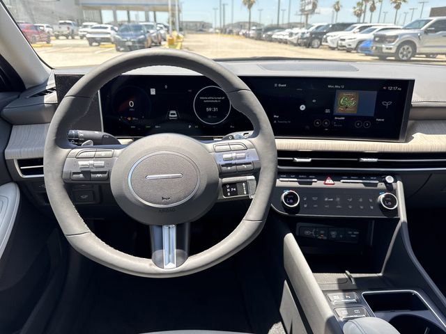 New 2025 Hyundai Sonata Limited FWD image 24