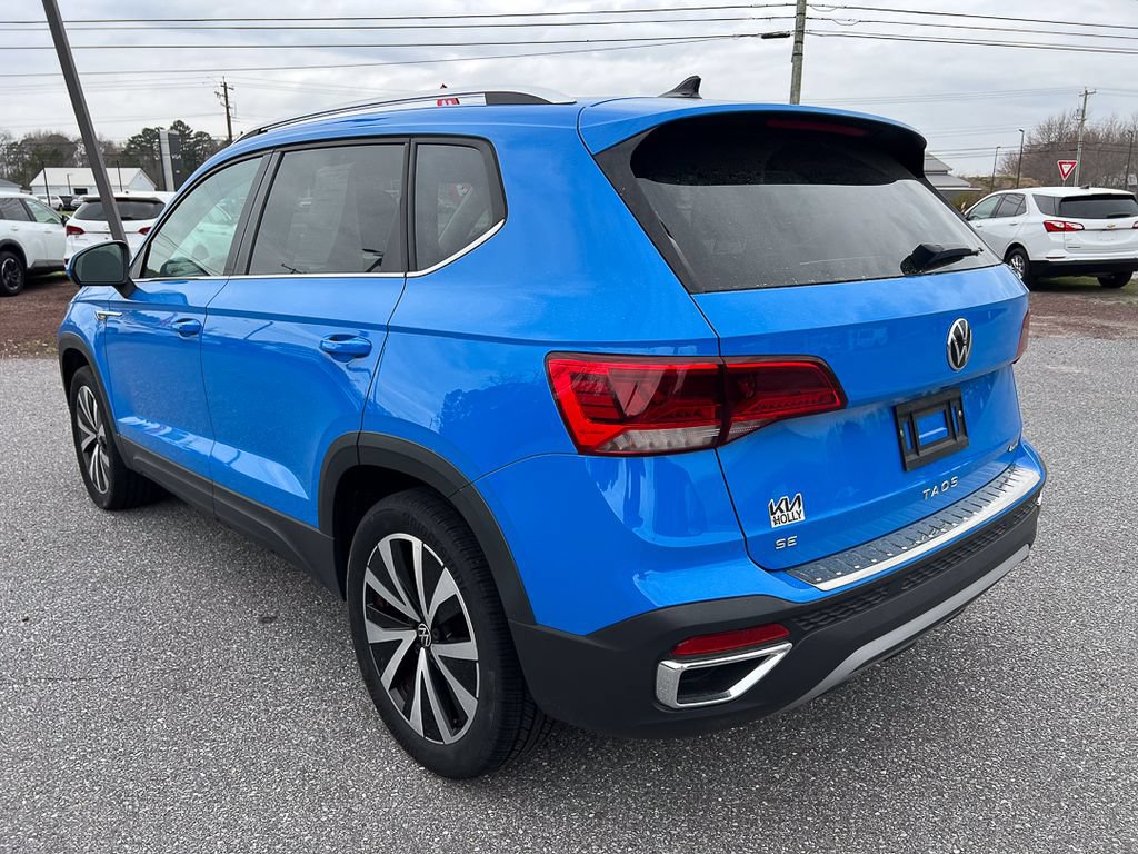 Used 2023 Volkswagen Taos SE AWD/4WD image 3