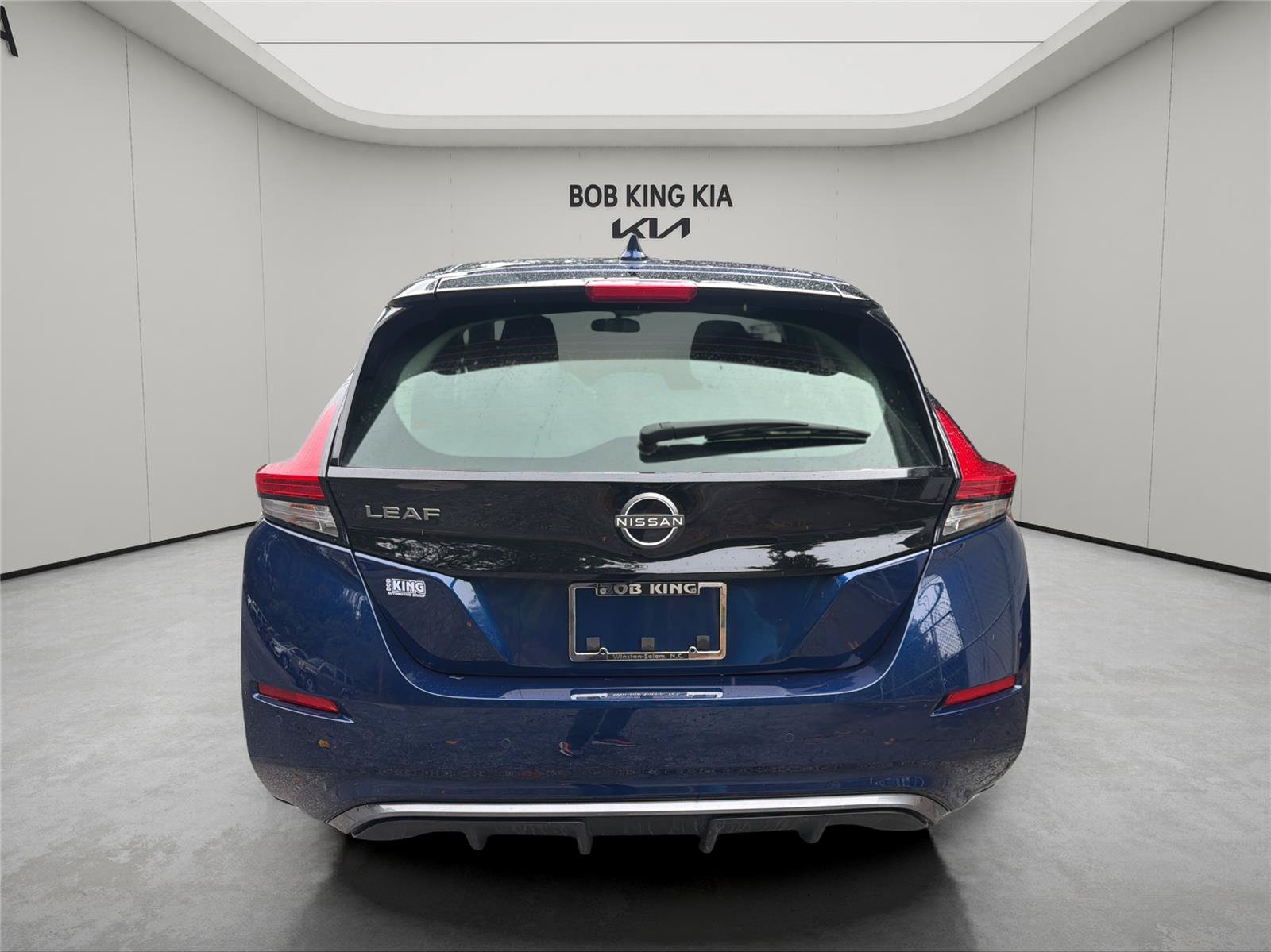 Used 2025 Nissan Leaf S FWD image 4