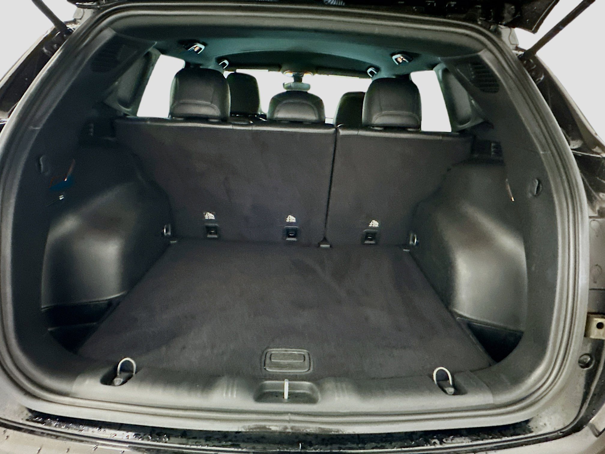 Used 2023 Jeep Compass Limited image 29