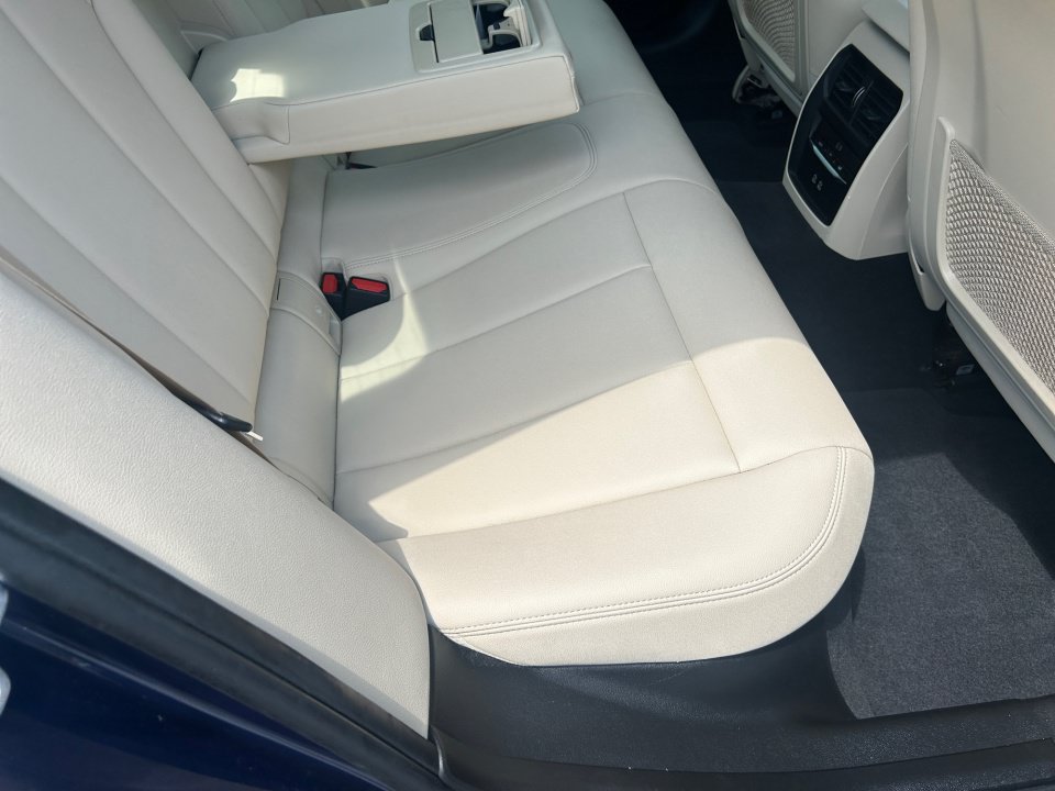 Used 2021 BMW 330i xDrive Sedan AWD/4WD image 29
