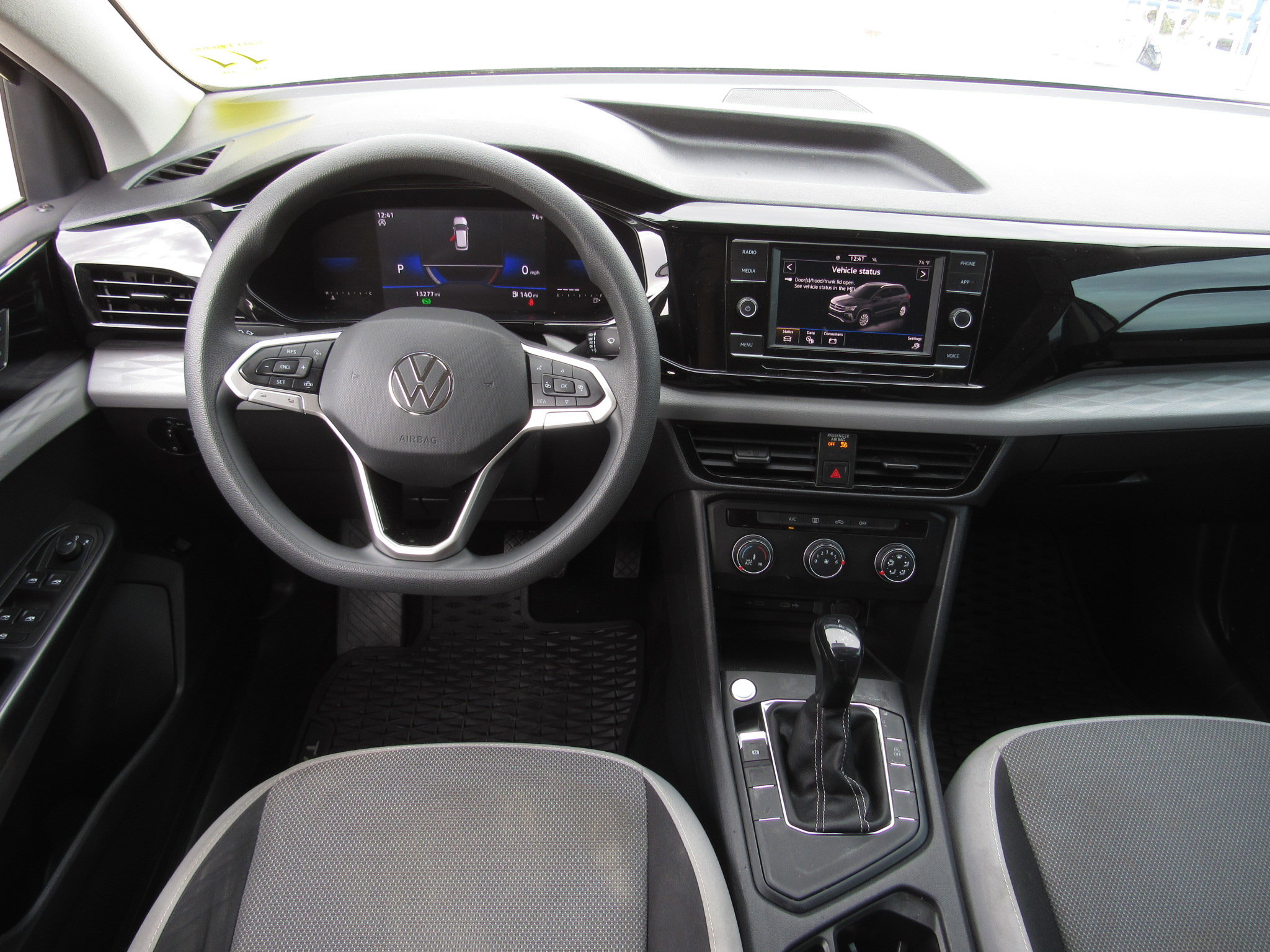 Used 2022 Volkswagen Taos S image 16