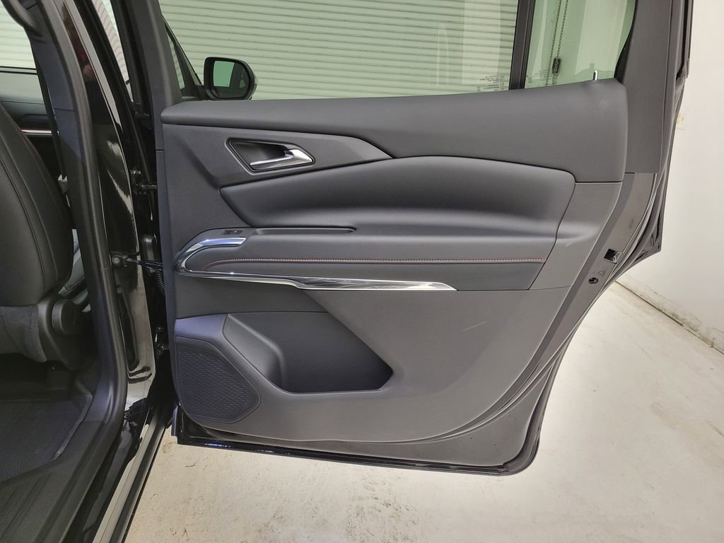 New 2026 Chevrolet Traverse Z71 w/ Driver Confidence Package image 41