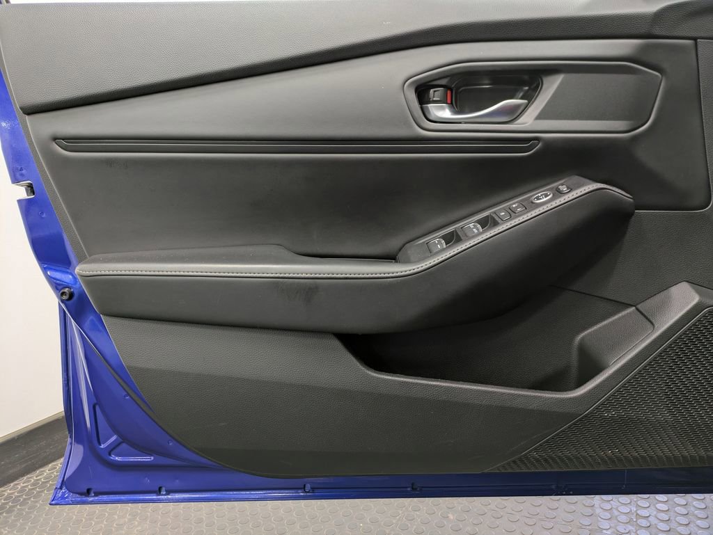 Used 2024 Honda Accord Sport image 8