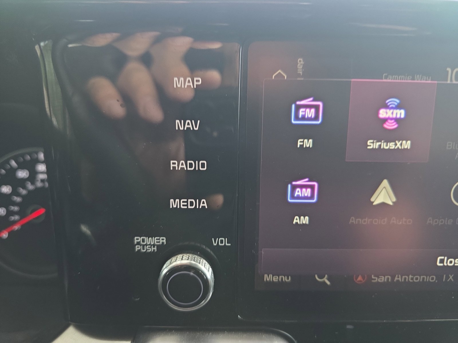 Certified 2023 Kia Sorento EX FWD image 15