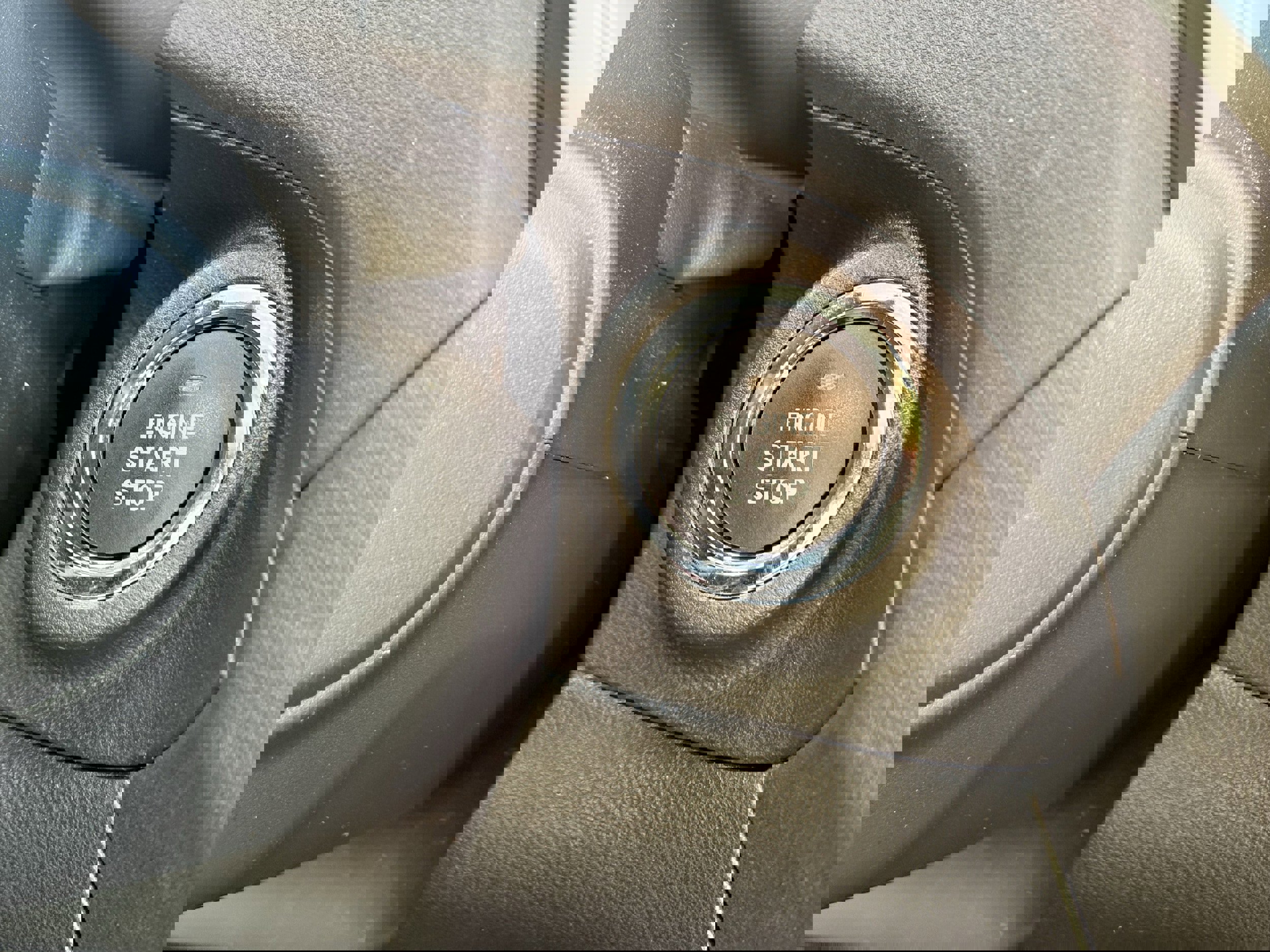 Certified 2024 Subaru Ascent Limited w/ Technology Package image 18