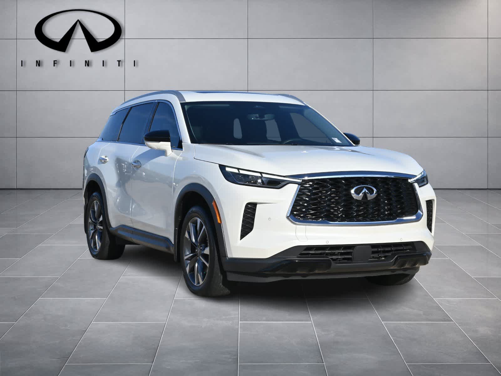 Used 2023 INFINITI QX60 Luxe w/ Cargo Package AWD/4WD image 3