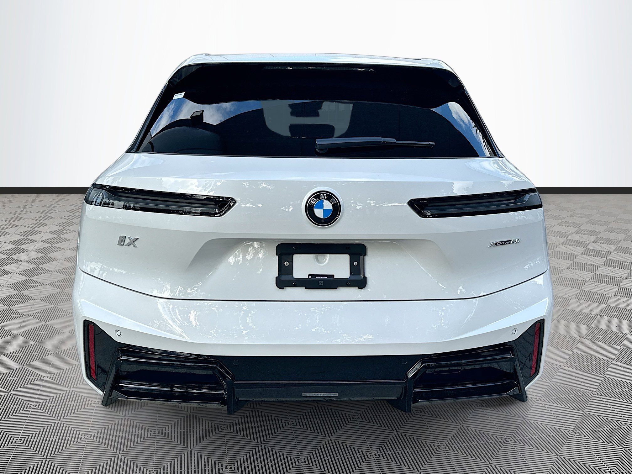 New 2026 BMW iX xDrive60 w/ M Sport Package image 5