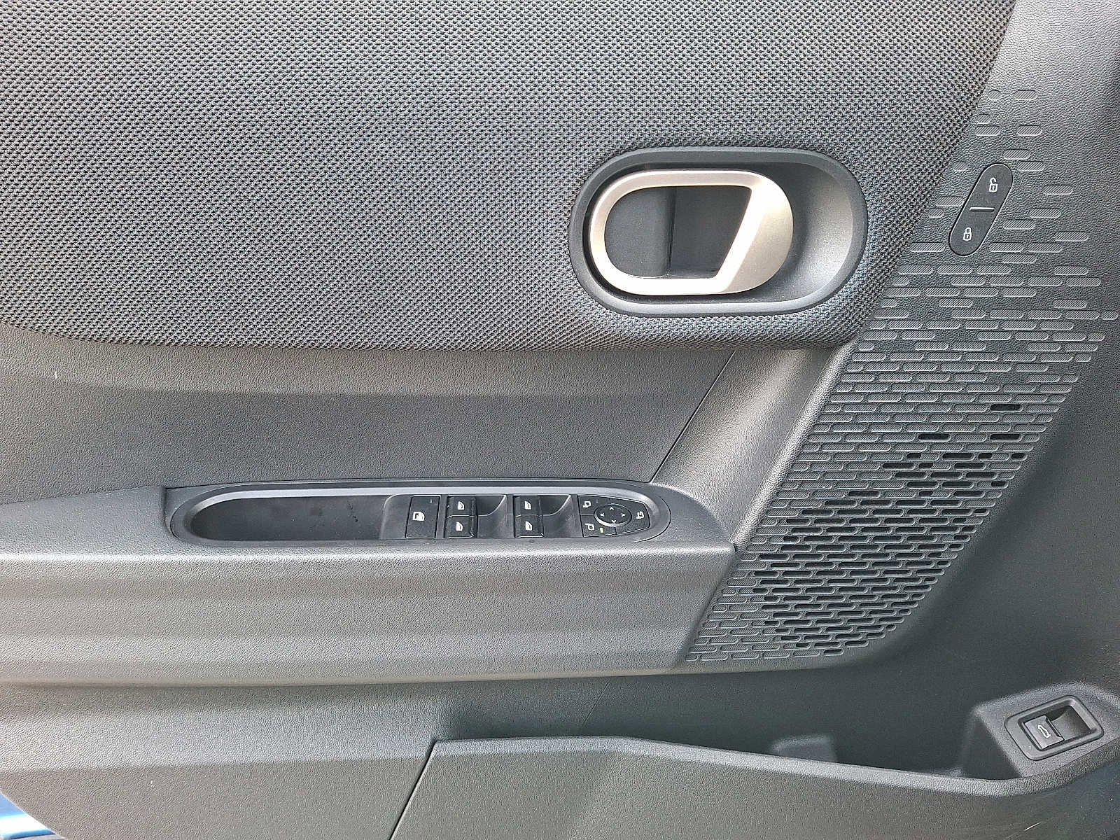 Certified 2025 MINI Cooper S image 12