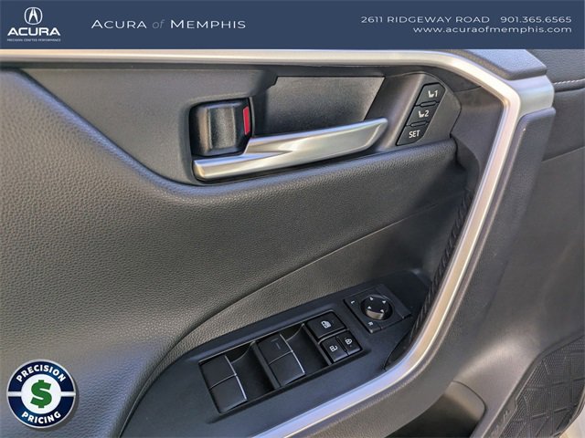 Used 2021 Toyota RAV4 Limited image 23