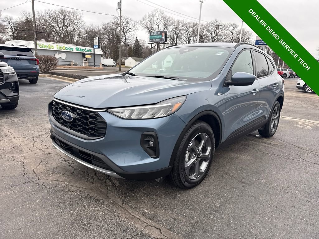 Used 2025 Ford Escape ST-Line Elite video 2
