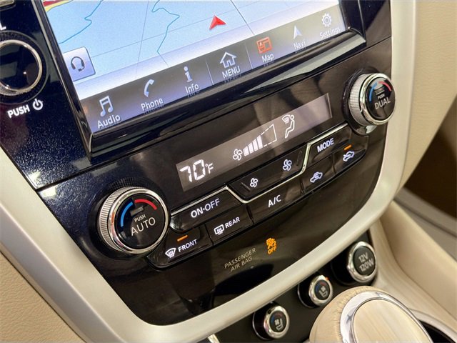 Used 2017 Nissan Murano SV image 15