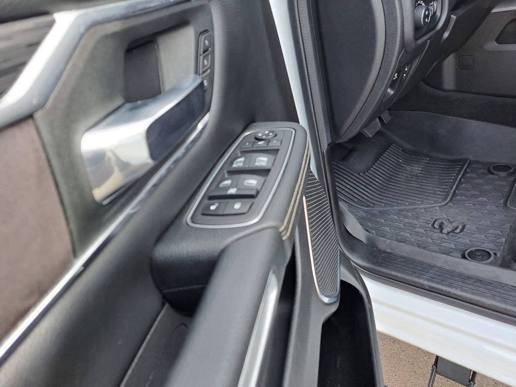 Used 2023 RAM 1500 Laramie image 11