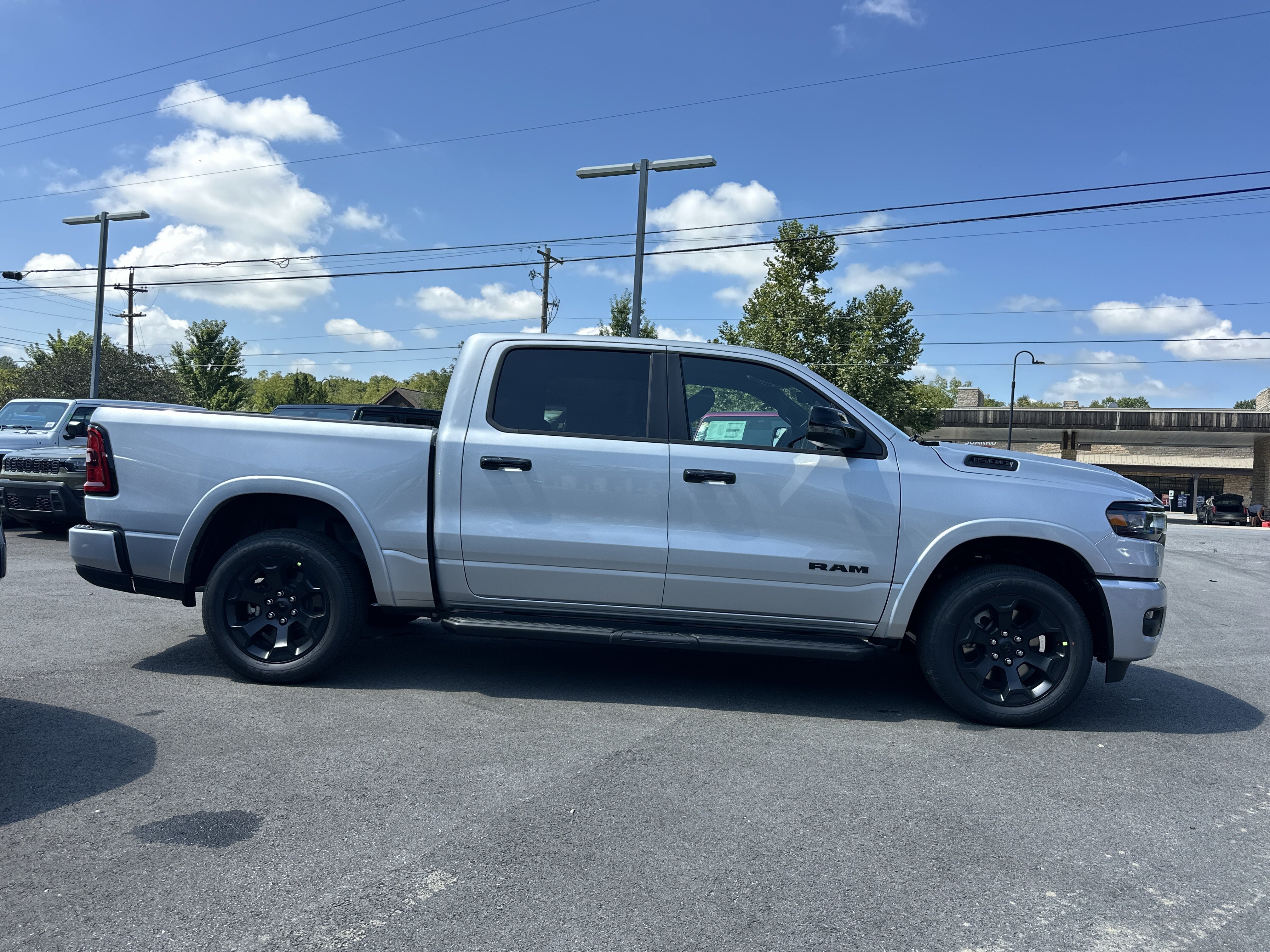 New 2027 RAM 1500 Big Horn AWD/4WD image 17
