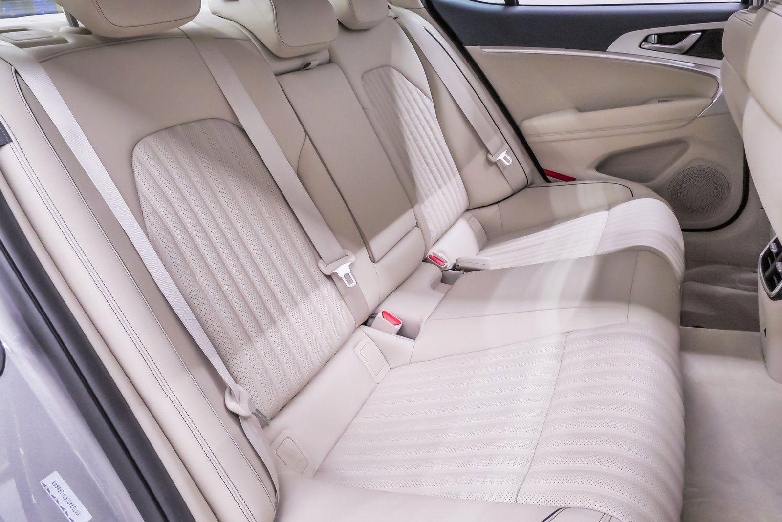 Certified 2026 Genesis G70 2.5T Prestige image 12