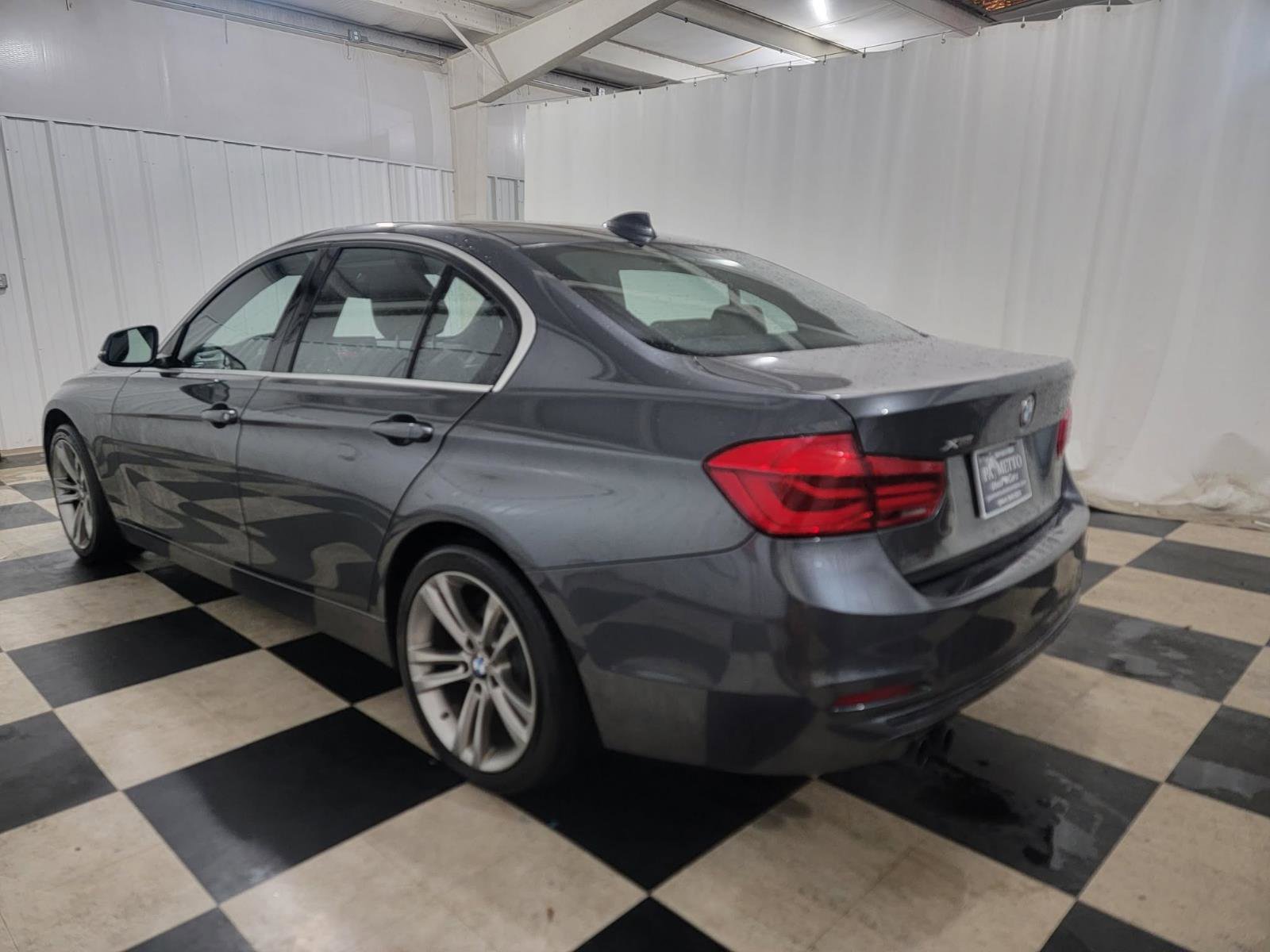 Used 2018 BMW 330i xDrive Sedan w/ Convenience Package image 7