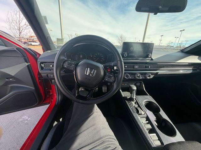 Used 2025 Honda Civic Sport image 14