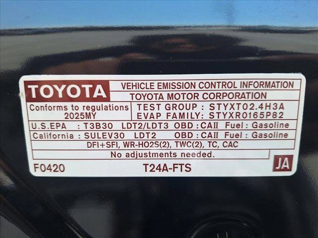 Used 2025 Toyota Tacoma TRD Sport AWD/4WD image 21