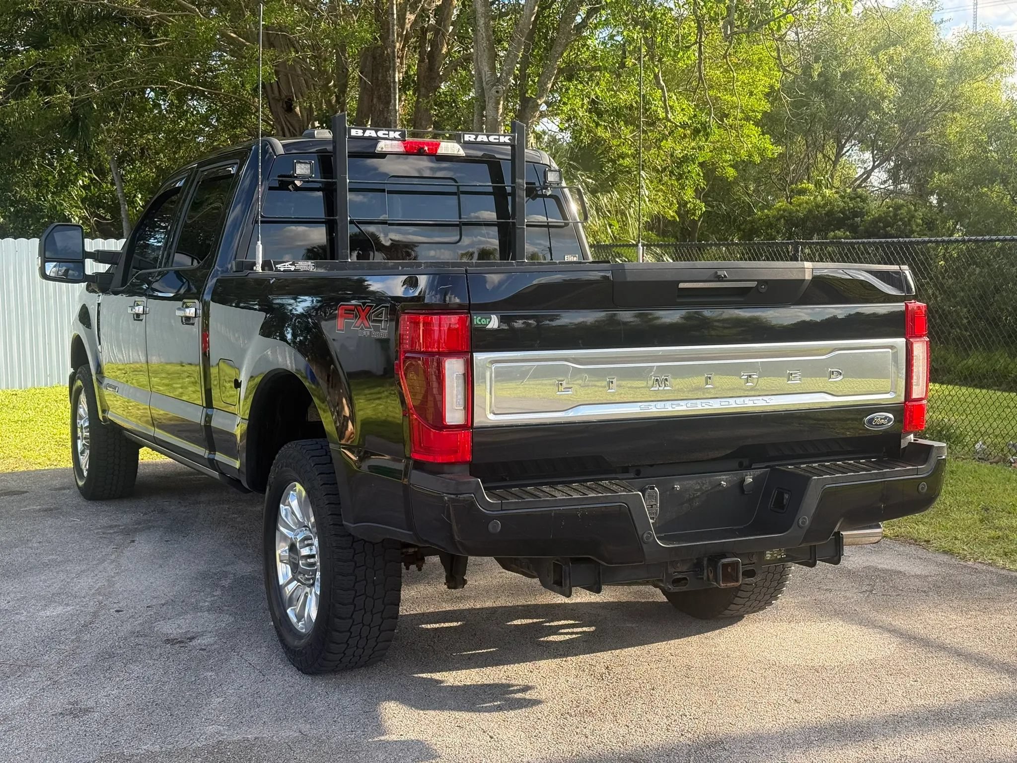 Used 2020 Ford F250 Limited w/ FX4 Off-Road Package AWD/4WD image 4