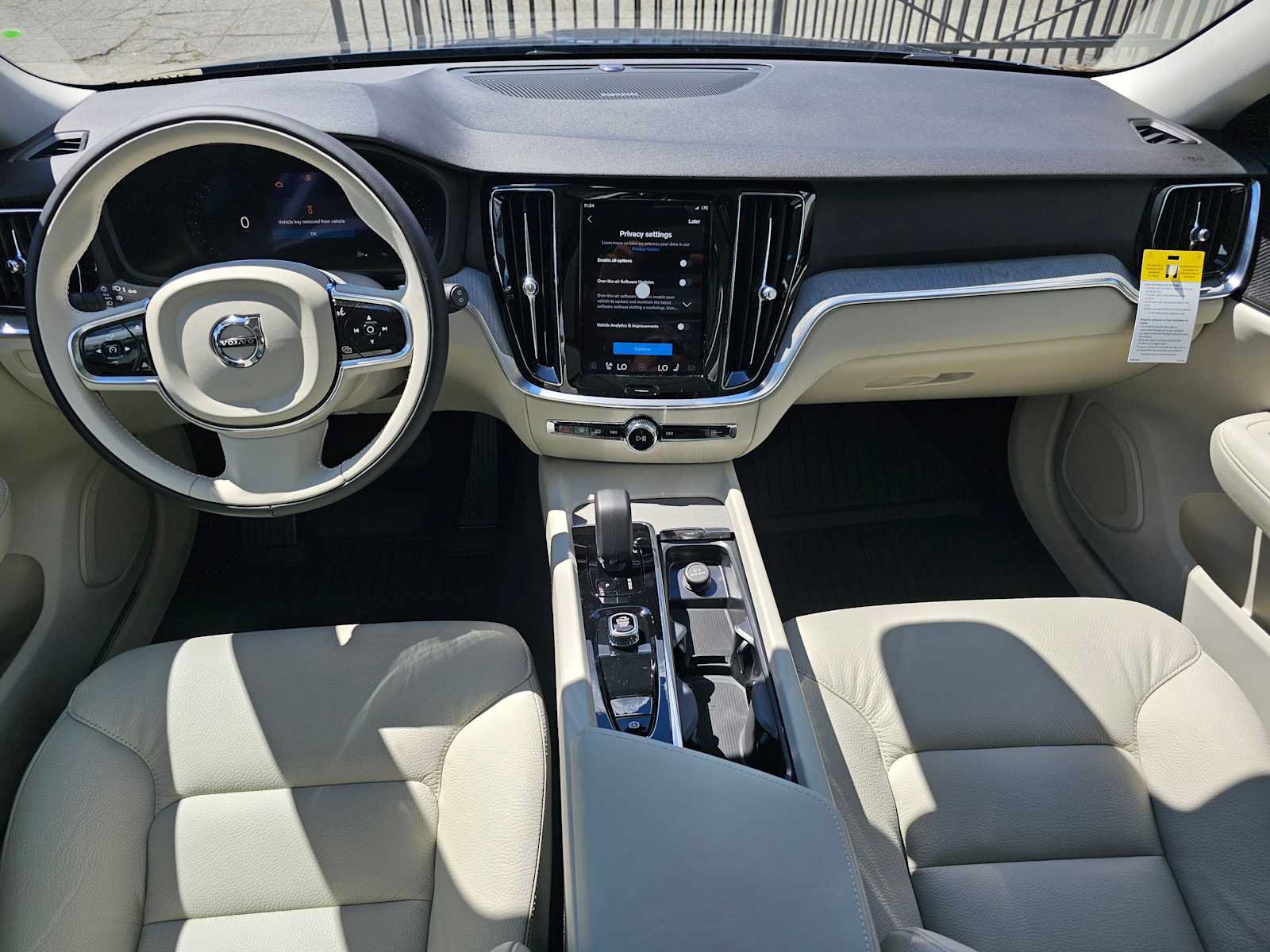 New 2026 Volvo V60 B5 Cross Country Plus w/ Protection Package Premier AWD/4WD image 19