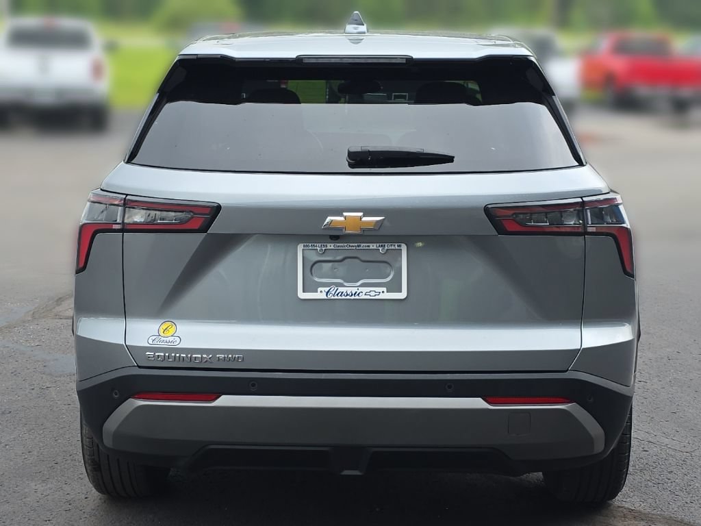 Used 2026 Chevrolet Equinox LT w/ Convenience Package II AWD/4WD image 6