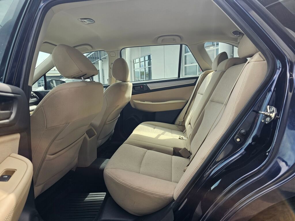 Used 2018 Subaru Outback 2.5i AWD/4WD image 17