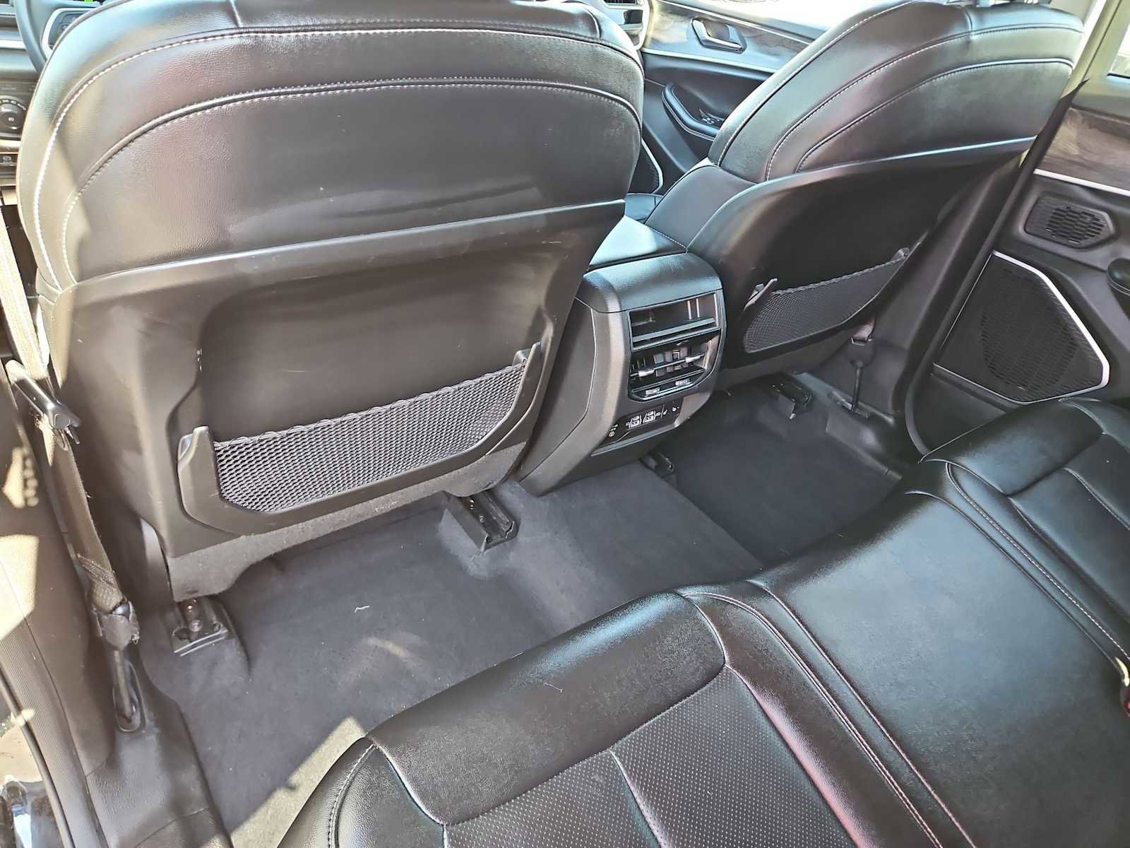 Used 2022 Jeep Grand Cherokee Limited 4xe w/ Luxury Tech Group II image 19