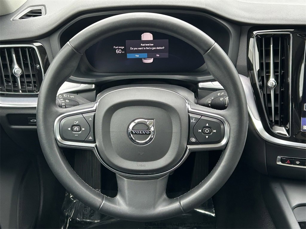 Used 2024 Volvo S60 B5 Core image 37