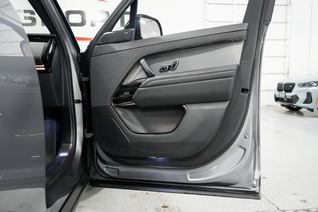Used 2023 Land Rover Range Rover Sport SE Dynamic image 24