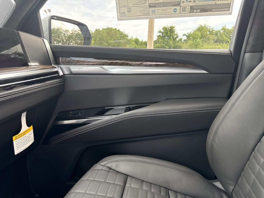 New 2026 Cadillac Escalade Platinum Sport AWD/4WD image 23