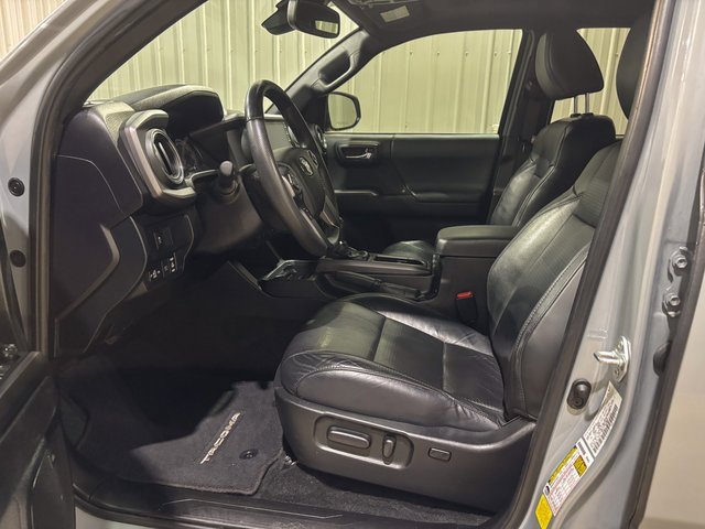 Used 2021 Toyota Tacoma TRD Off-Road w/ TRD Premium Off Road Package image 15