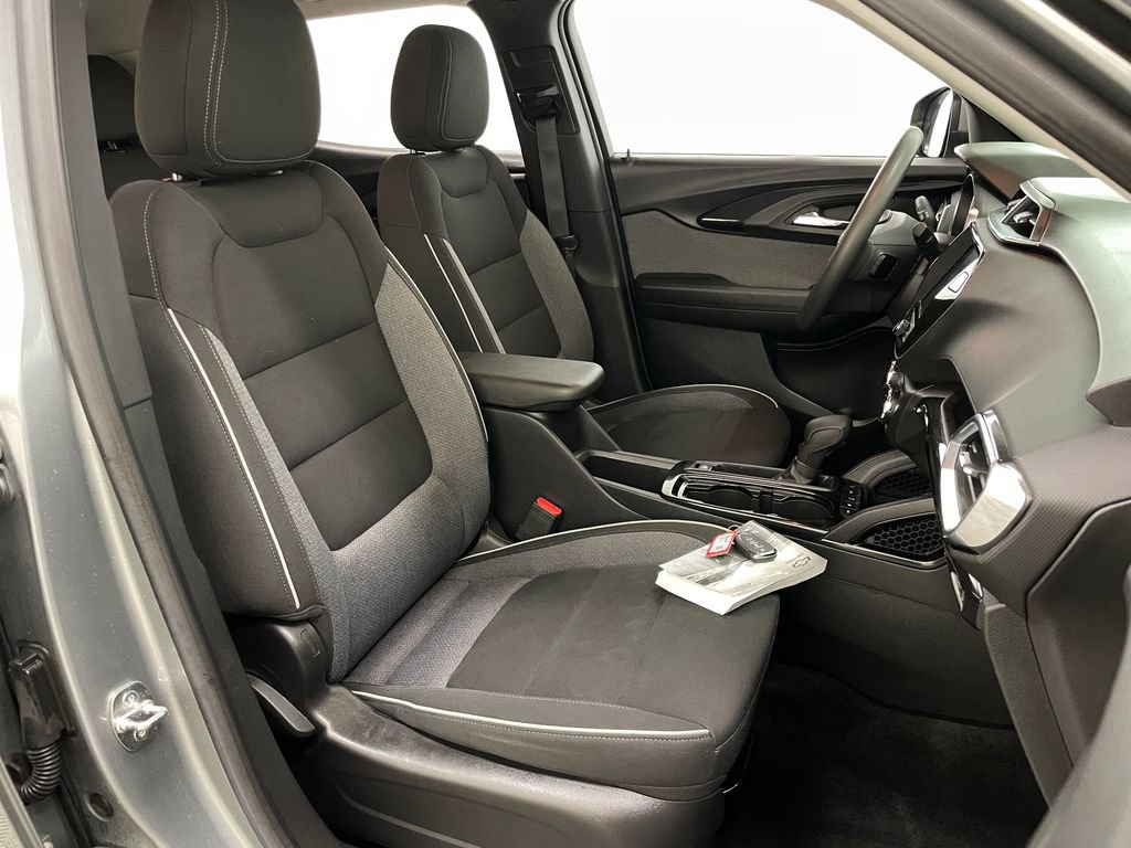 Certified 2023 Chevrolet TrailBlazer LT w/ Convenience Package AWD/4WD image 37