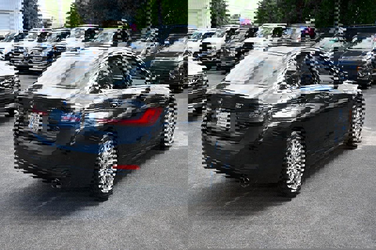 Used 2024 BMW 330i Sedan image 6
