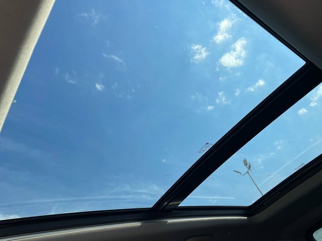 Used 2018 GMC Terrain Denali w/ Comfort Package image 19