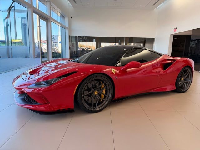 Used 2021 Ferrari F8 Tributo image 2