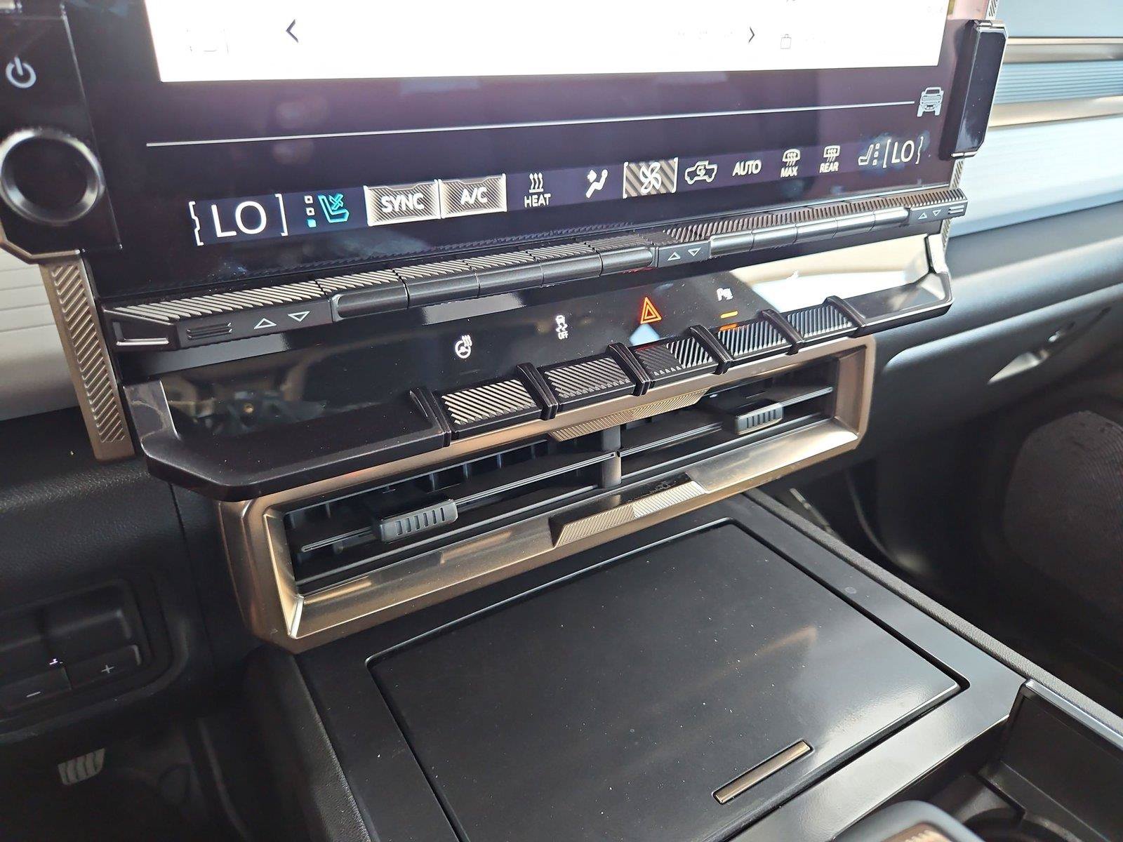 Used 2025 GMC Hummer EV 3X AWD/4WD image 21