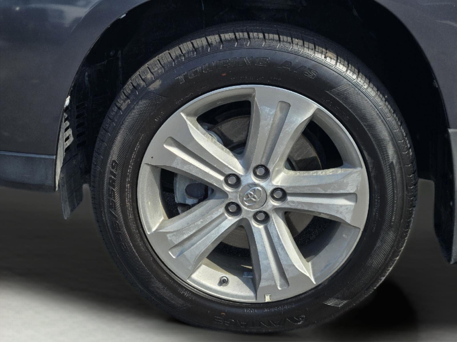 Used 2013 Toyota Highlander Limited FWD image 11